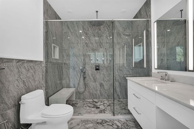 205 N Hibiscus Dr, Miami Beach, FL 33139