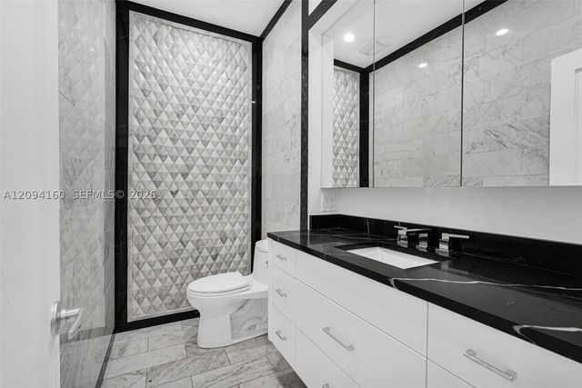 205 N Hibiscus Dr, Miami Beach, FL 33139