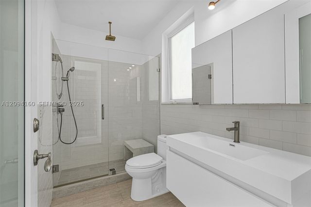 205 N Hibiscus Dr, Miami Beach, FL 33139