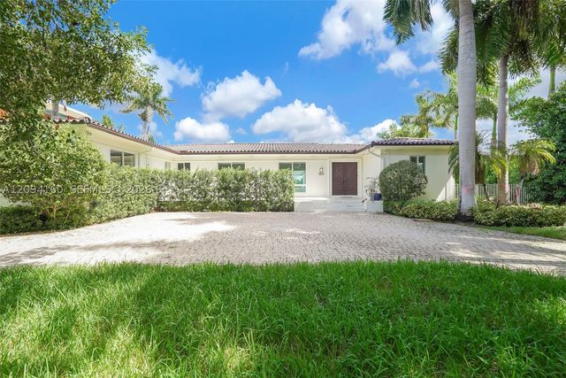 205 N Hibiscus Dr, Miami Beach, FL 33139