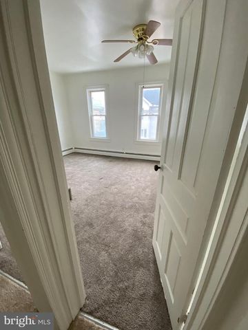 63 W MAIN ST, Newmanstown, PA 17073