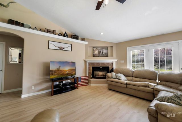 3962 N 2405 E, Twin Falls, ID 83328