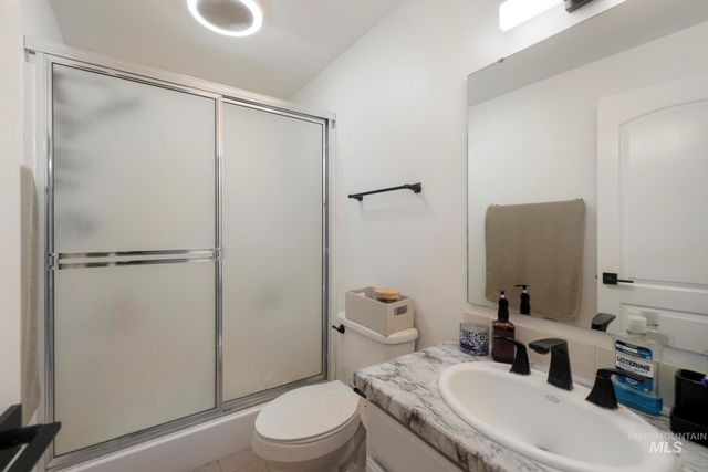 3962 N 2405 E, Twin Falls, ID 83328