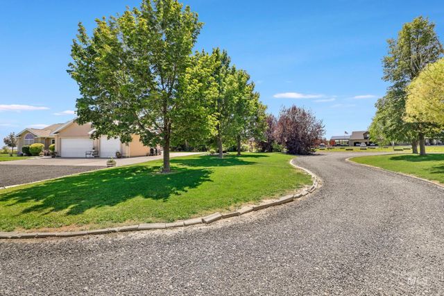 3962 N 2405 E, Twin Falls, ID 83328