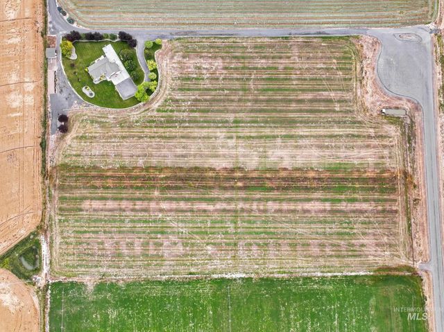 3962 N 2405 E, Twin Falls, ID 83328
