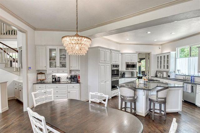 800 NW 145th Circle, Edmond, OK 73013