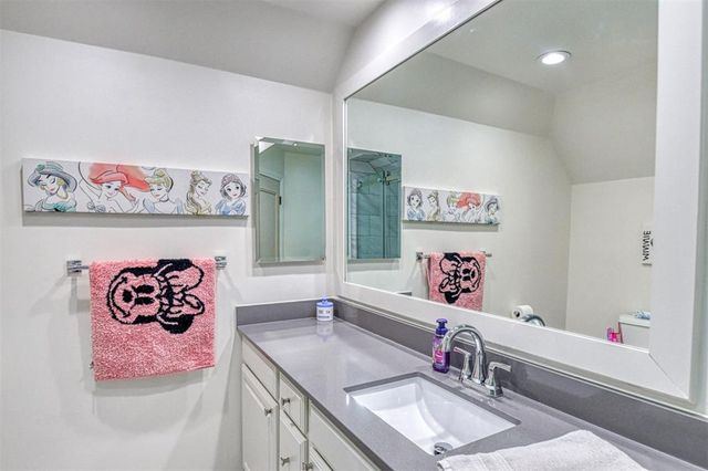 800 NW 145th Circle, Edmond, OK 73013