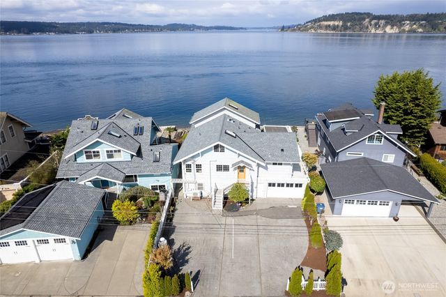 1834 Day Island Blvd W, University Place, WA 98466