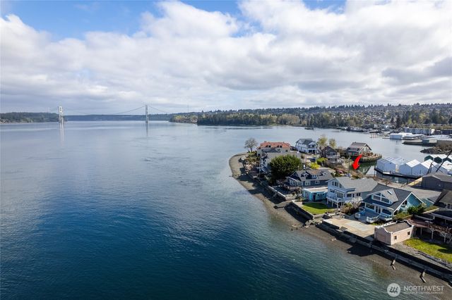 1834 Day Island Blvd W, University Place, WA 98466