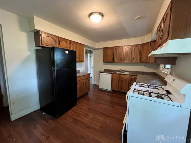 1758 Tuxworth Avenue, Cincinnati, OH 45238