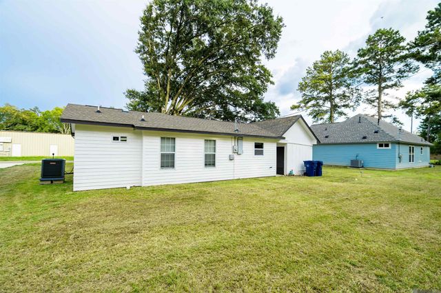 1265 Dr Mlk Jr Ln, Baker, LA 70714
