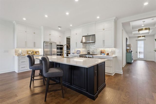 1609 BELLAGIO LOOP, Tavares, FL 32778