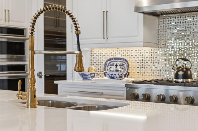 1609 BELLAGIO LOOP, Tavares, FL 32778