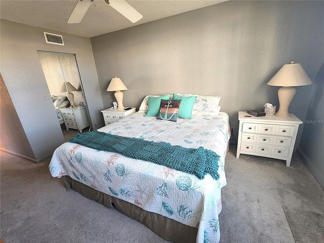 5901 BAHIA DEL MAR CIRCLE 124, St Petersburg, FL 33715