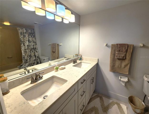 5901 BAHIA DEL MAR CIRCLE 124, St Petersburg, FL 33715