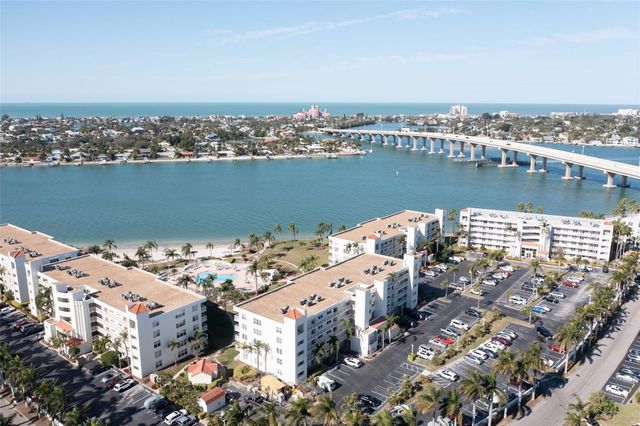 5901 BAHIA DEL MAR CIRCLE 124, St Petersburg, FL 33715