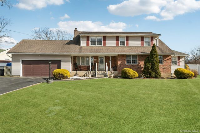 2846 Morgan Drive, Wantagh, NY 11793