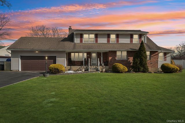 2846 Morgan Drive, Wantagh, NY 11793