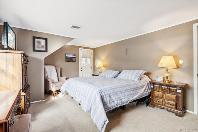 2846 Morgan Drive, Wantagh, NY 11793