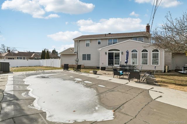 2846 Morgan Drive, Wantagh, NY 11793
