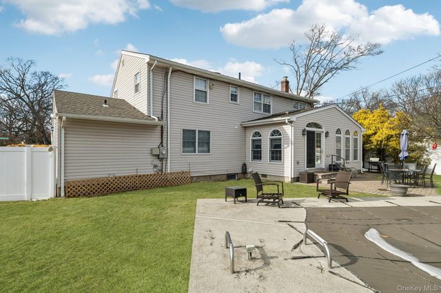 2846 Morgan Drive, Wantagh, NY 11793