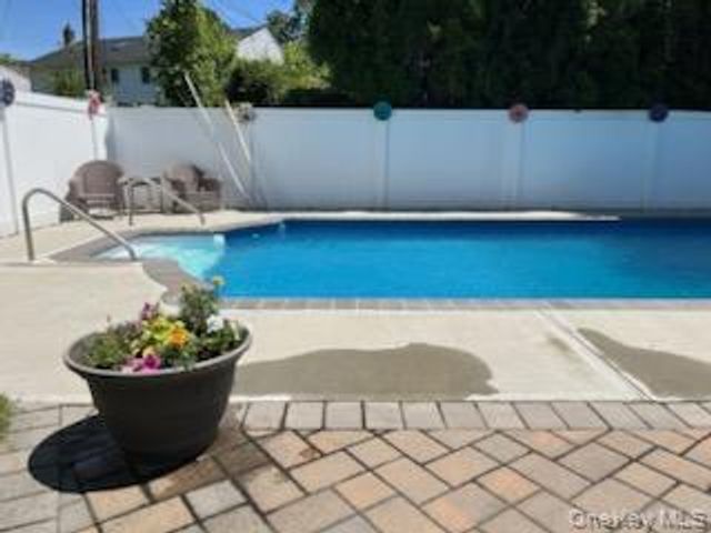 2846 Morgan Drive, Wantagh, NY 11793