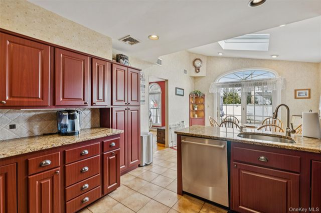 2846 Morgan Drive, Wantagh, NY 11793