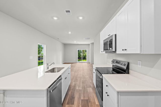 1033 Harbor Drive, Calabash, NC 28467