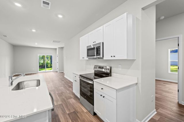 1033 Harbor Drive, Calabash, NC 28467