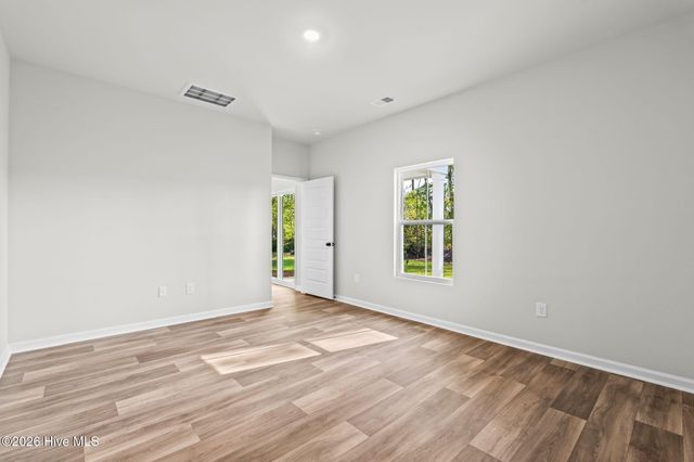 1033 Harbor Drive, Calabash, NC 28467