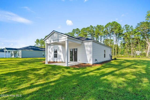 1033 Harbor Drive, Calabash, NC 28467