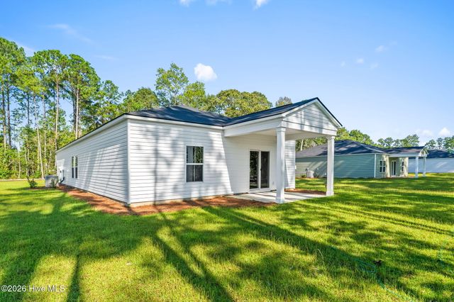 1033 Harbor Drive, Calabash, NC 28467