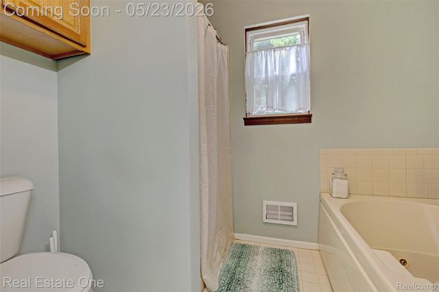 4022 Hadley Road, Hadley Township, MI 48455