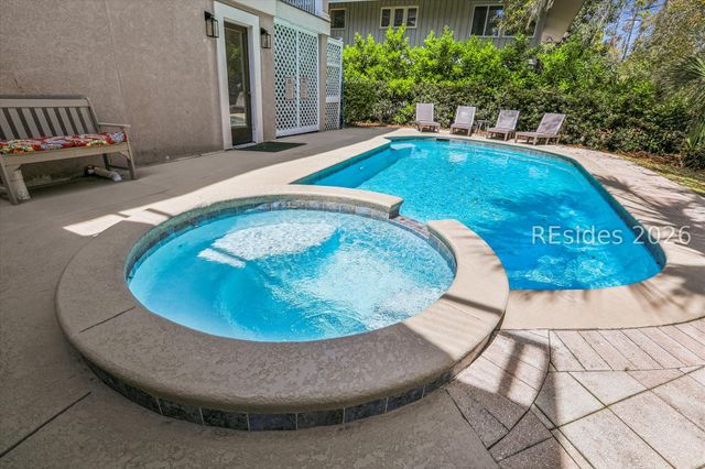 3 Laurel Ln, Hilton Head Island, SC 29928