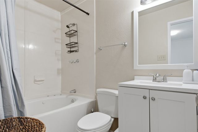 2326 Idlewood Drive, Arlington, TX 76014