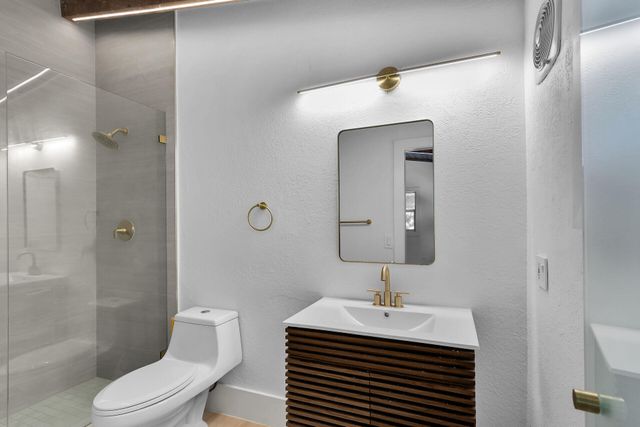 178 Coral Avenue, Plantation Key, FL 33070