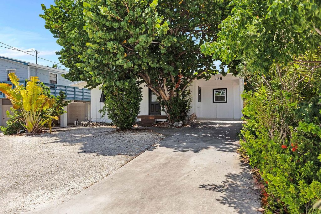 178 Coral Avenue, Plantation Key, FL 33070