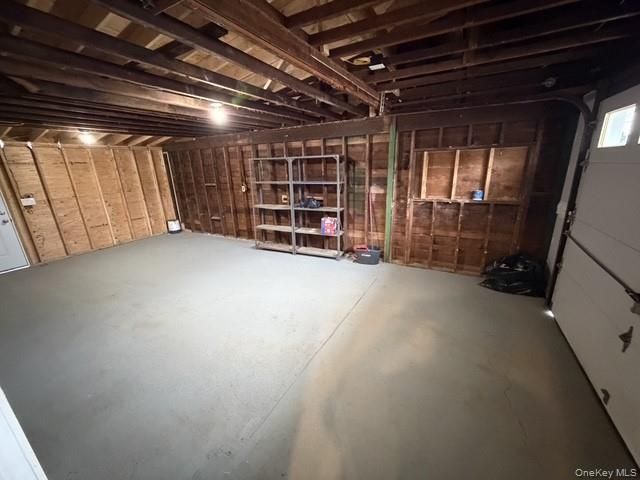 36 William Street, Copiague, NY 11726