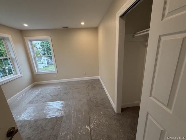 36 William Street, Copiague, NY 11726