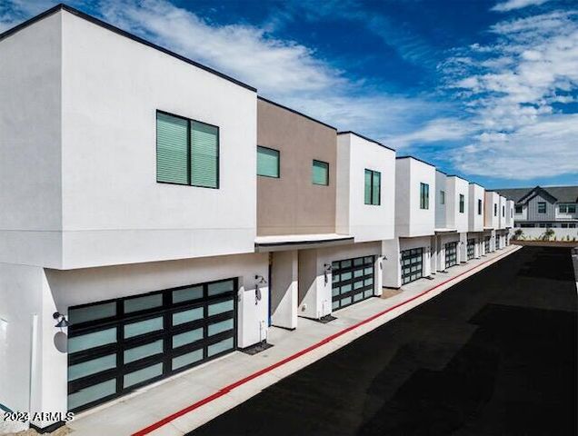 3804 E MONTEREY Way, Phoenix, AZ 85018