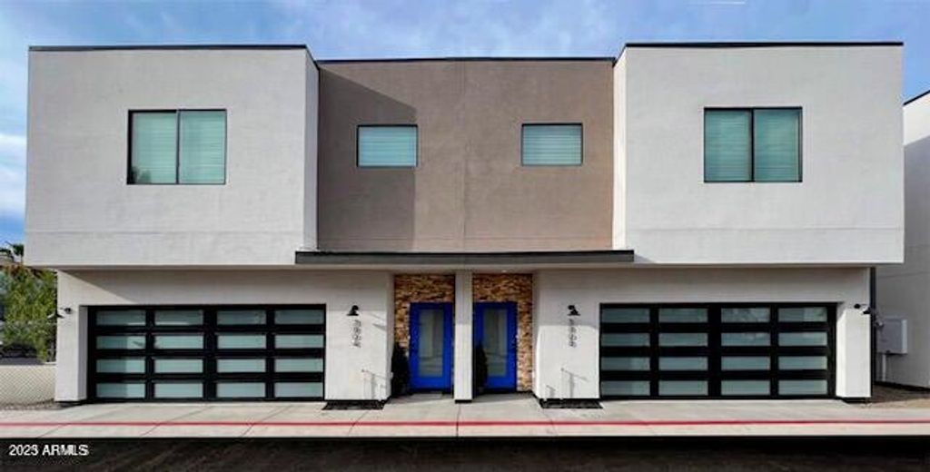 3804 E MONTEREY Way, Phoenix, AZ 85018