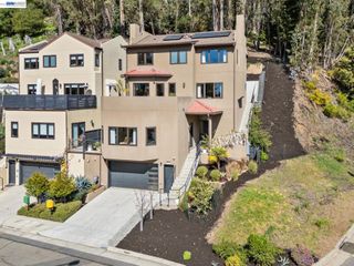 2588 Scout Rd, Oakland, CA 94611