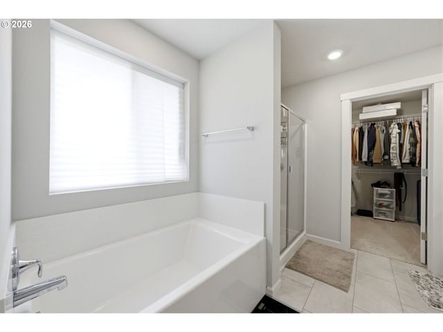 2847 Nw WILLIAM Dr, Mc Minnville, OR 97128