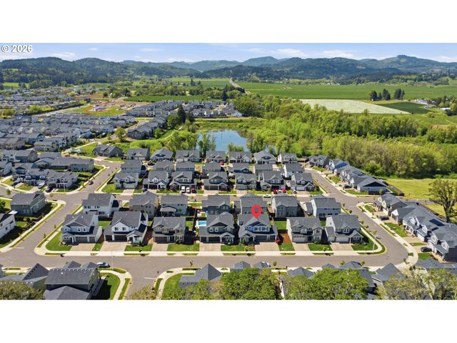 2847 Nw WILLIAM Dr, Mc Minnville, OR 97128