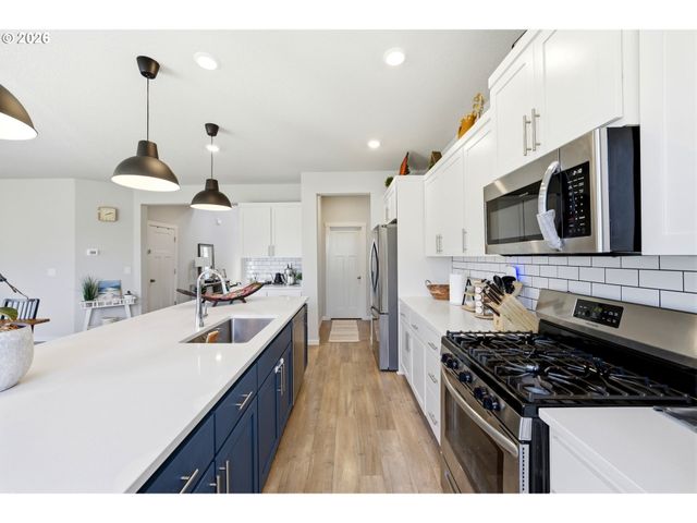 2847 Nw WILLIAM Dr, Mc Minnville, OR 97128