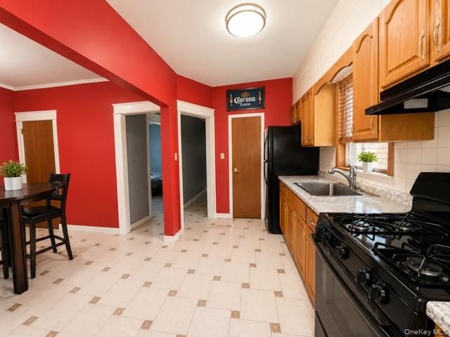 1752 Mahan Avenue, Bronx, NY 10461