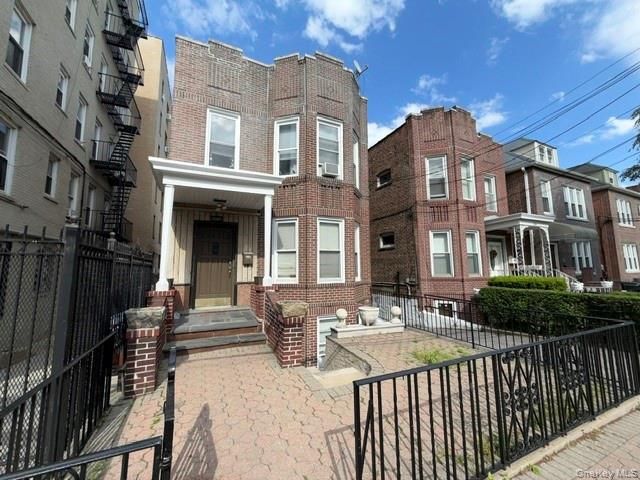 1752 Mahan Avenue, Bronx, NY 10461