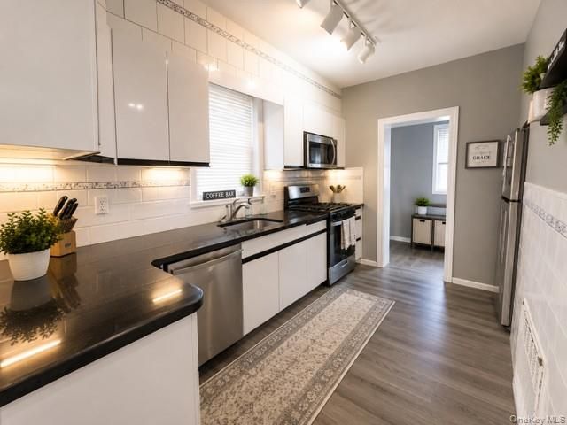 1752 Mahan Avenue, Bronx, NY 10461