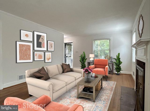 1715 GIRARD ST NE, Washington, DC 20018