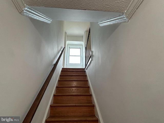 1715 GIRARD ST NE, Washington, DC 20018